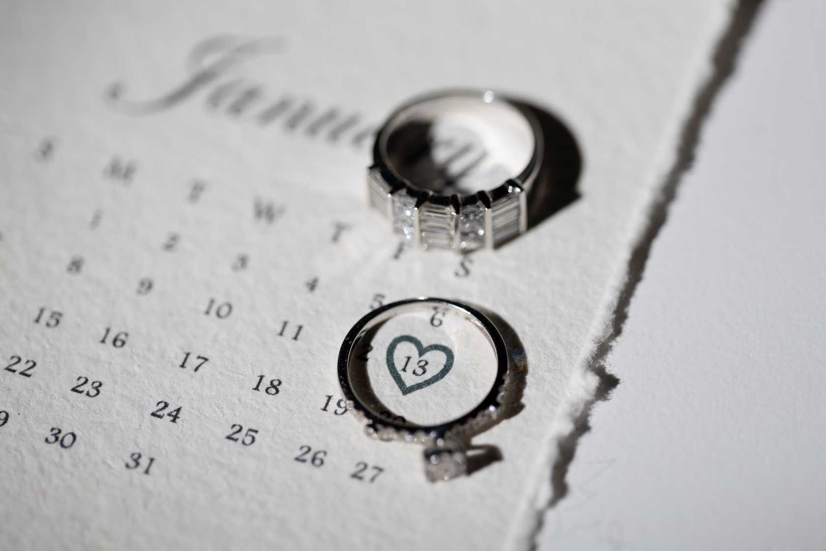 Two rings with calendar