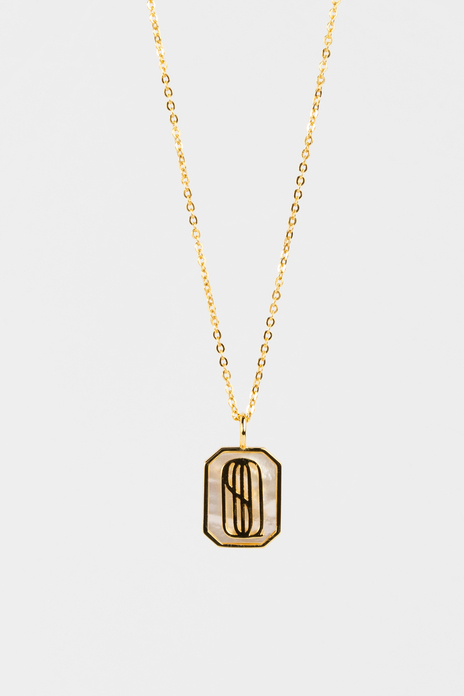 gold necklace with pendant